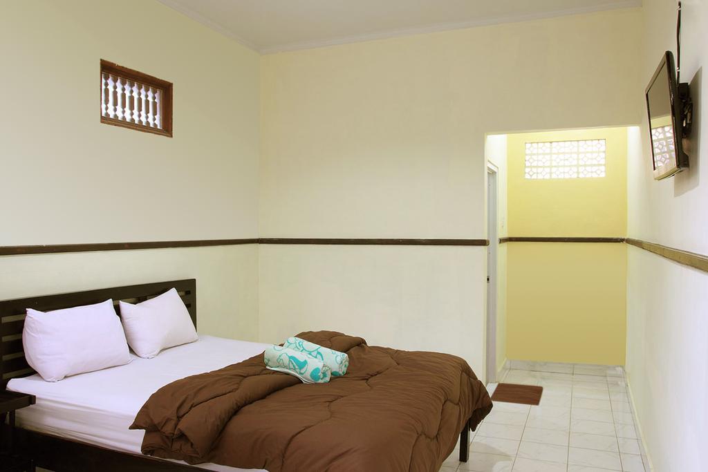 Cinthya Guest House Легиан Стая снимка